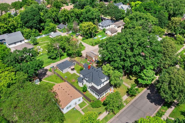 1507 Girard Avenue N, Minneapolis, MN 55411