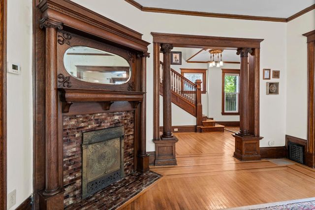 1507 Girard Avenue N, Minneapolis, MN 55411
