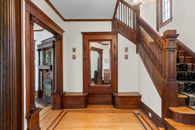 1507 Girard Avenue N, Minneapolis, MN 55411