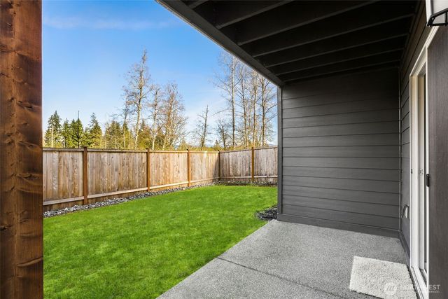 8761 69th Place NE, Marysville, WA 98270