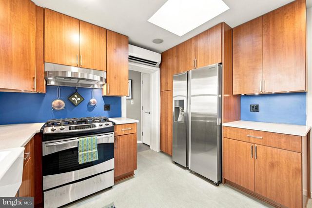 8125 SHAWNEE ST, Philadelphia, PA 19118