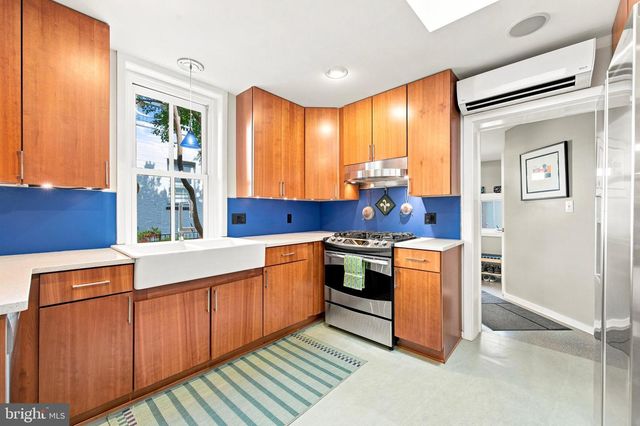 8125 SHAWNEE ST, Philadelphia, PA 19118