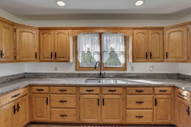 10490 Foody Road, London, OH 43140