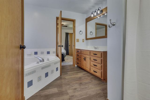 10490 Foody Road, London, OH 43140