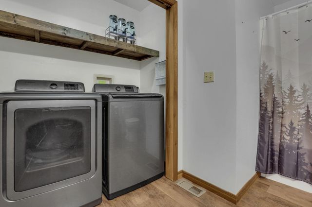 10490 Foody Road, London, OH 43140