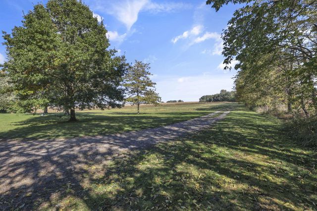 10490 Foody Road, London, OH 43140