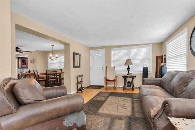 3227 48TH AVENUE N, St Petersburg, FL 33714