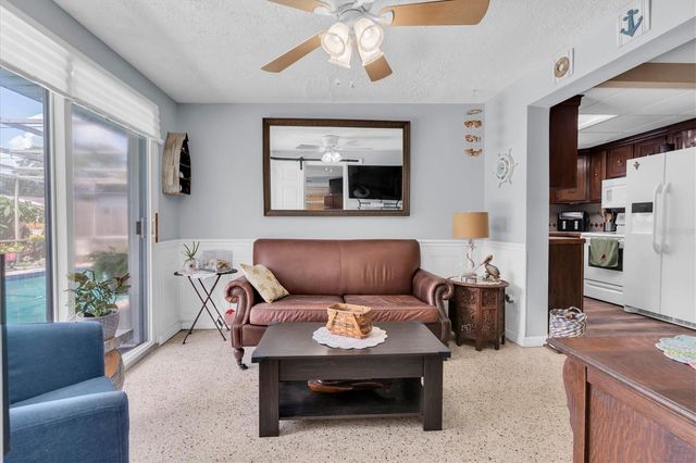 3227 48TH AVENUE N, St Petersburg, FL 33714