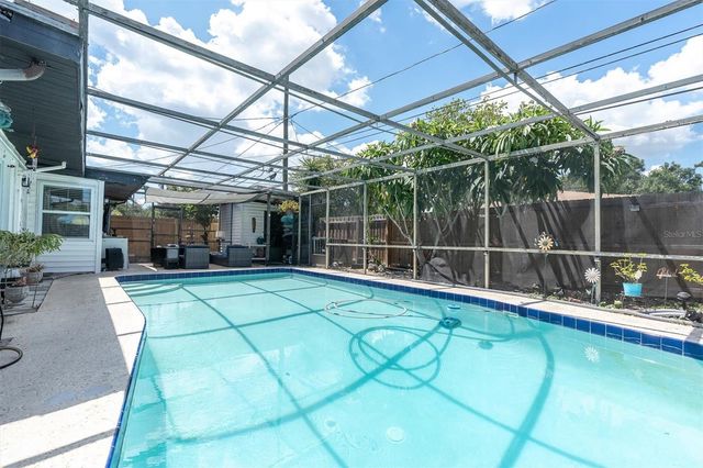 3227 48TH AVENUE N, St Petersburg, FL 33714