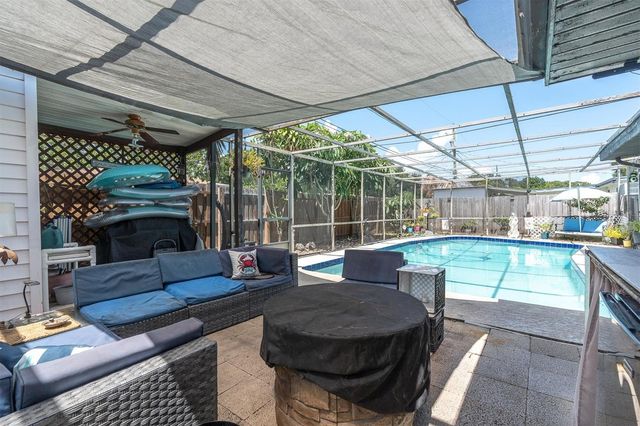3227 48TH AVENUE N, St Petersburg, FL 33714