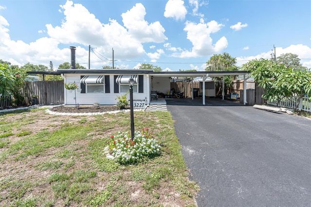 3227 48TH AVENUE N, St Petersburg, FL 33714
