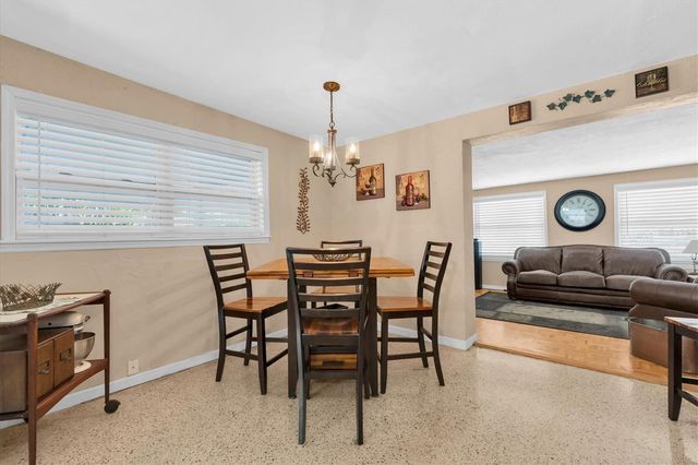 3227 48TH AVENUE N, St Petersburg, FL 33714
