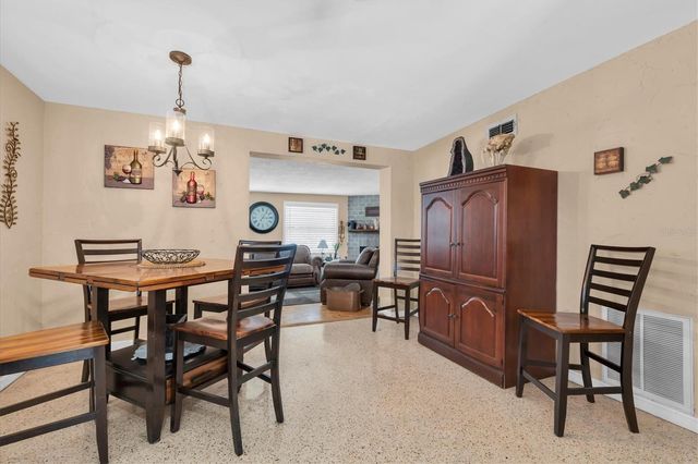 3227 48TH AVENUE N, St Petersburg, FL 33714