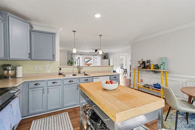 10108 Castle Creek Circle, Galesburg, MI 49053