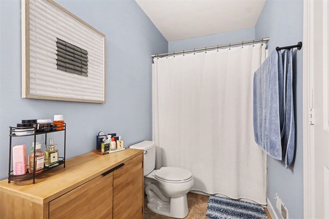 10108 Castle Creek Circle, Galesburg, MI 49053