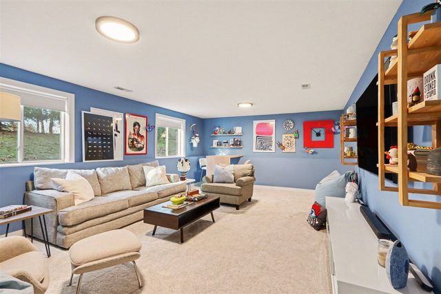 10108 Castle Creek Circle, Galesburg, MI 49053