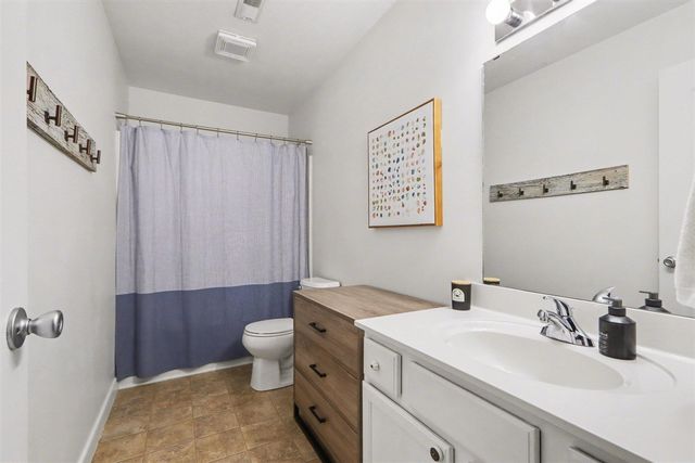 10108 Castle Creek Circle, Galesburg, MI 49053