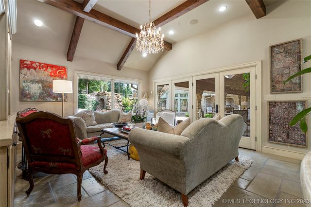 4401 Oak Road, Tulsa, OK 74105