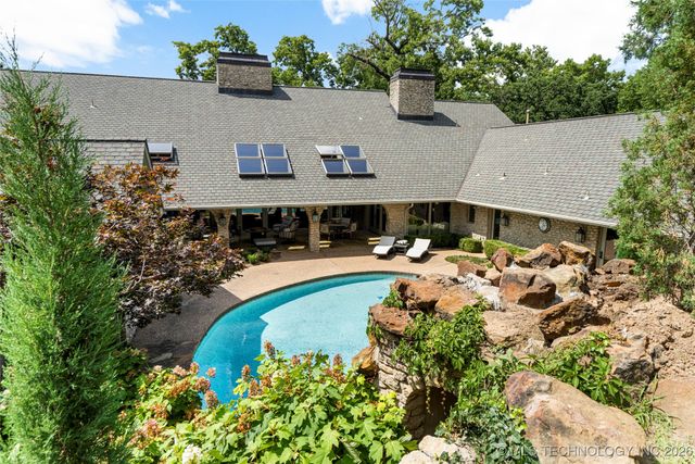 4401 Oak Road, Tulsa, OK 74105