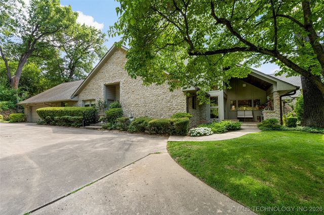 4401 Oak Road, Tulsa, OK 74105