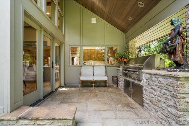 4401 Oak Road, Tulsa, OK 74105