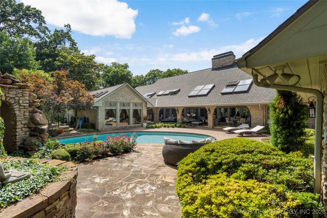 4401 Oak Road, Tulsa, OK 74105