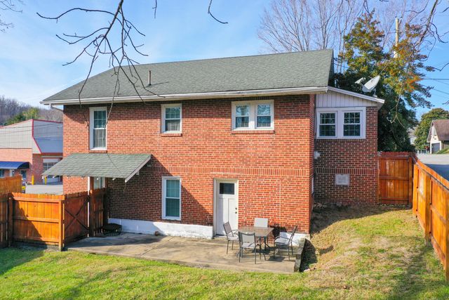 402 W 4th Street, London, KY 40741