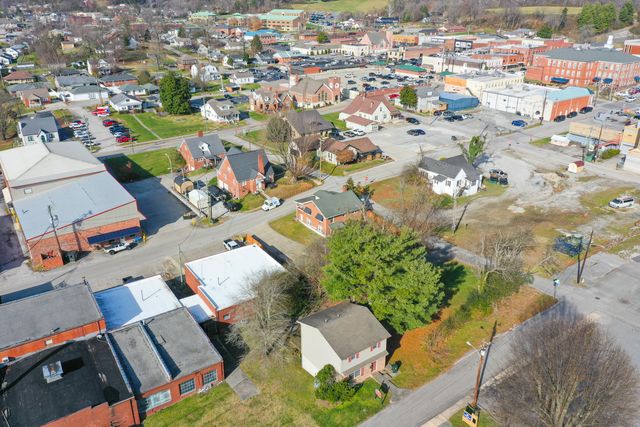 402 W 4th Street, London, KY 40741