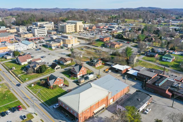 402 W 4th Street, London, KY 40741