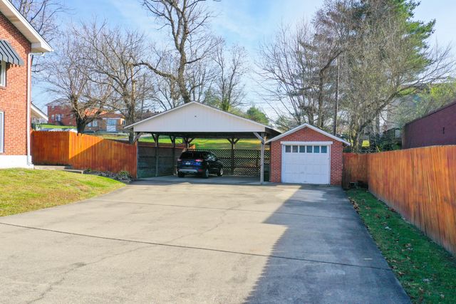 402 W 4th Street, London, KY 40741