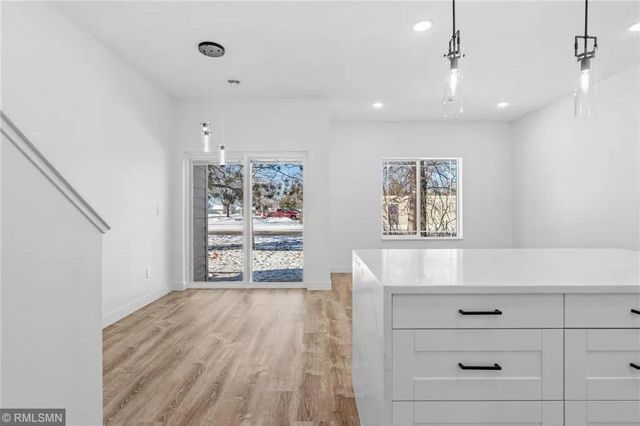 425 W 8th Street #23, New Richmond, WI 54017
