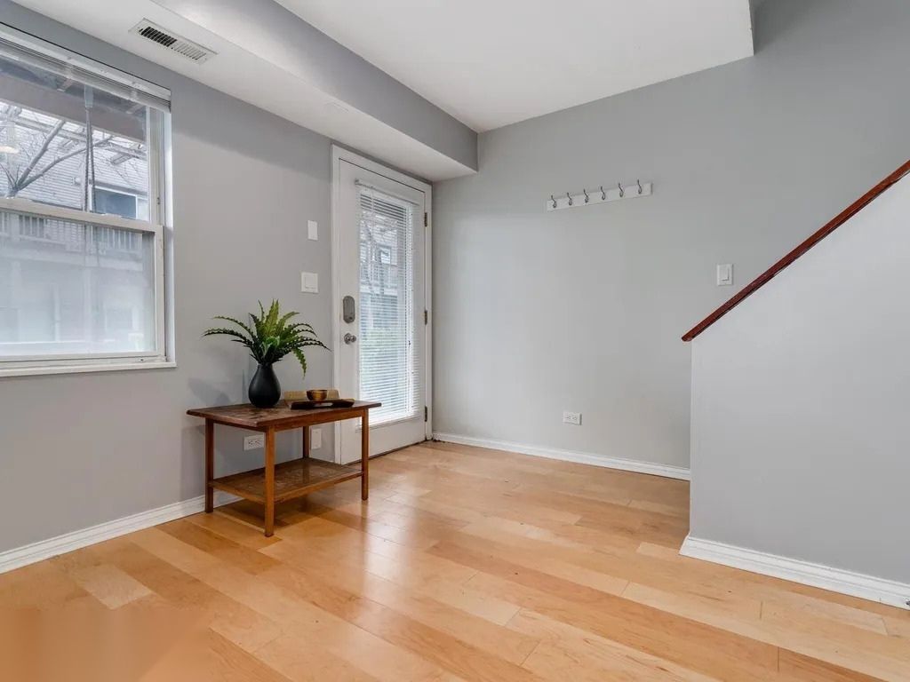 1540 N Greenview Avenue F, Chicago, IL 60642 — photo 5