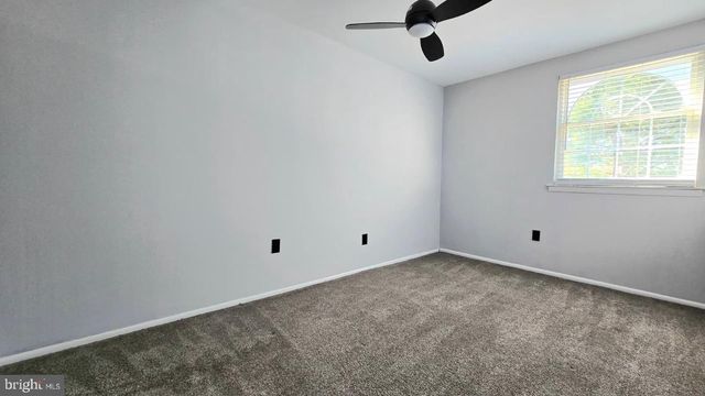 4214 CARTERET DR, Philadelphia, PA 19114