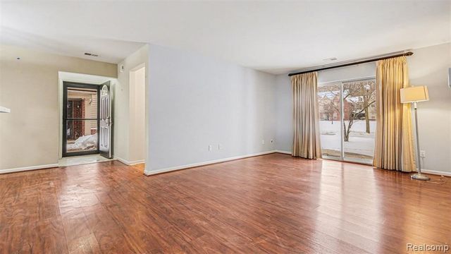 1577 Addington Lane, Ann Arbor, MI 48108