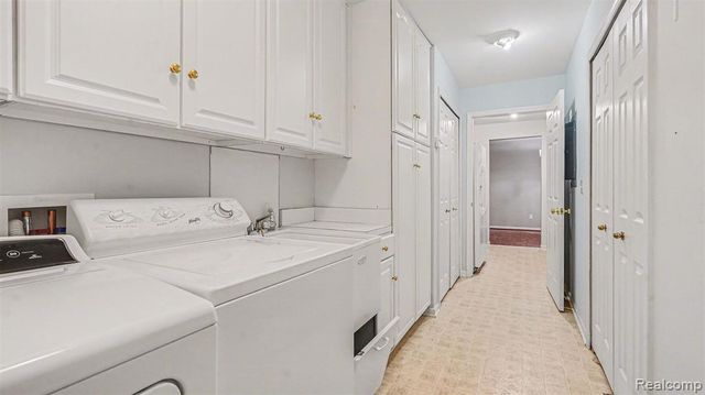 1577 Addington Lane, Ann Arbor, MI 48108