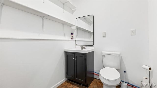 1187 S Highway 79, Winfield, MO 63389