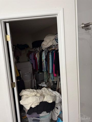 3072 Flintlock Dr, Pensacola, FL 32526