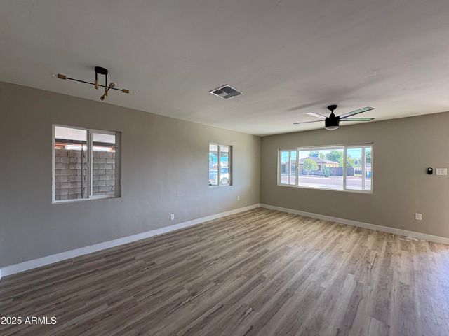 2624 W SAN MIGUEL Avenue A, Phoenix, AZ 85017