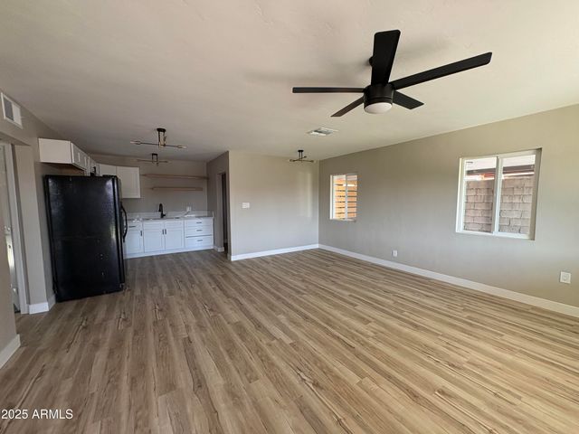 2624 W SAN MIGUEL Avenue A, Phoenix, AZ 85017