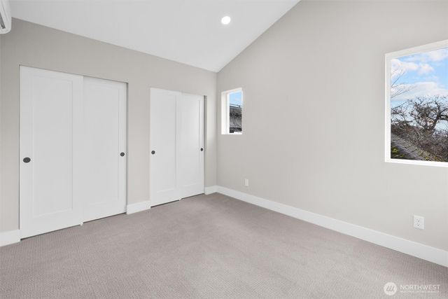 503 NE 42nd Street, Seattle, WA 98105
