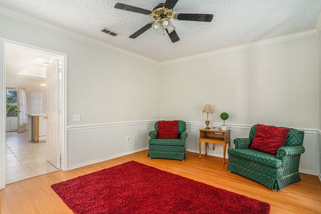 6204 Pennsylvania Avenue, Arlington, TX 76017