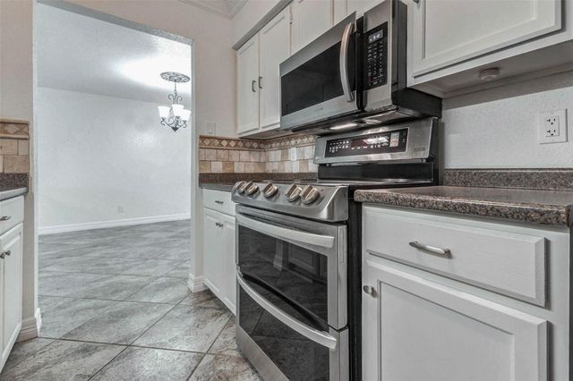 7400 Bellerive Drive 502, Houston, TX 77036