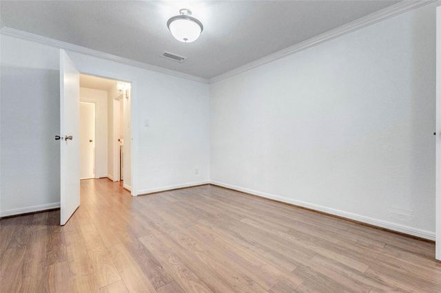 7400 Bellerive Drive 502, Houston, TX 77036