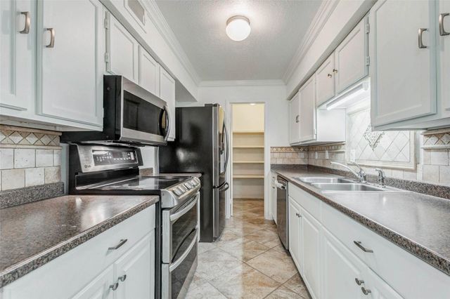 7400 Bellerive Drive 502, Houston, TX 77036