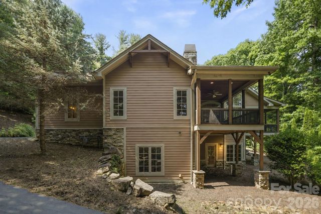 168 Chattooga Run, Hendersonville, NC 28739