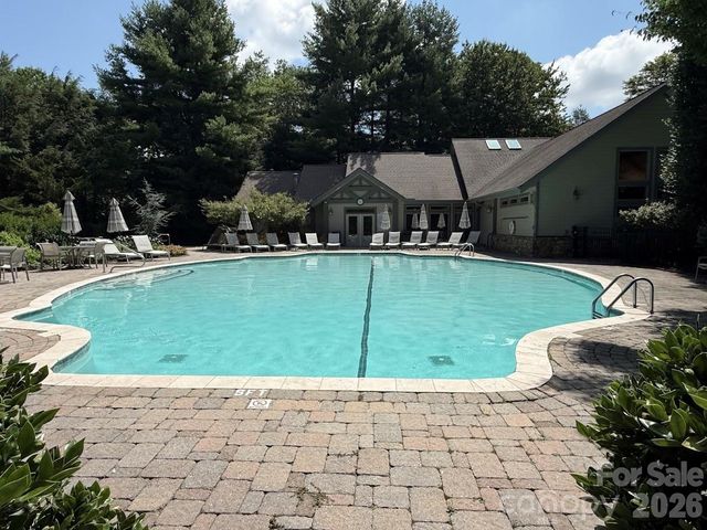 168 Chattooga Run, Hendersonville, NC 28739