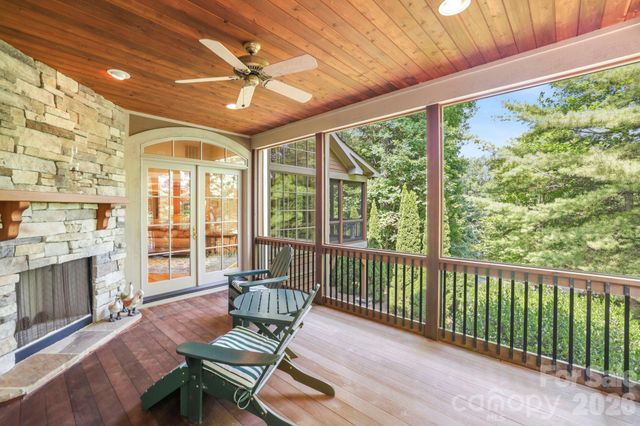 168 Chattooga Run, Hendersonville, NC 28739