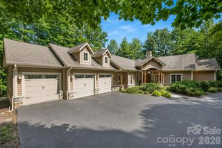 168 Chattooga Run, Hendersonville, NC 28739