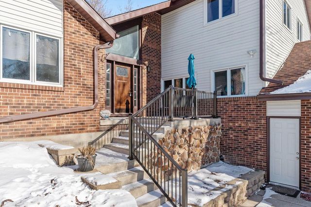 N1231 COUNTY RD V, Campbellsport, WI 53010