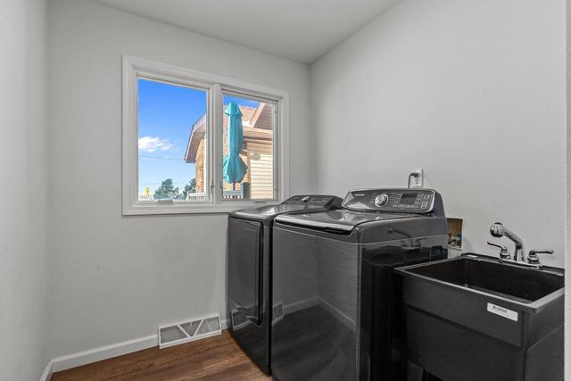 N1231 COUNTY RD V, Campbellsport, WI 53010